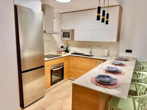 Primera linea de playa Apartamento ELENI, Estepona